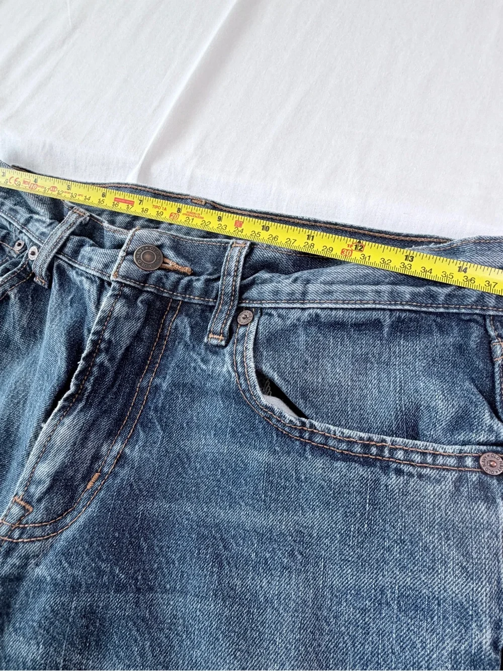Old Navy Men’s Blue Denim Slim Fit Medium Wash Jeans 5 Pockets Size 30 x 34